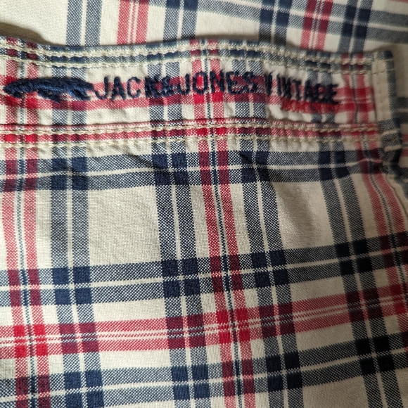 Men's XL Jack And Jones Short Sleeve Button Down Shirt. - Picture 5 of 5